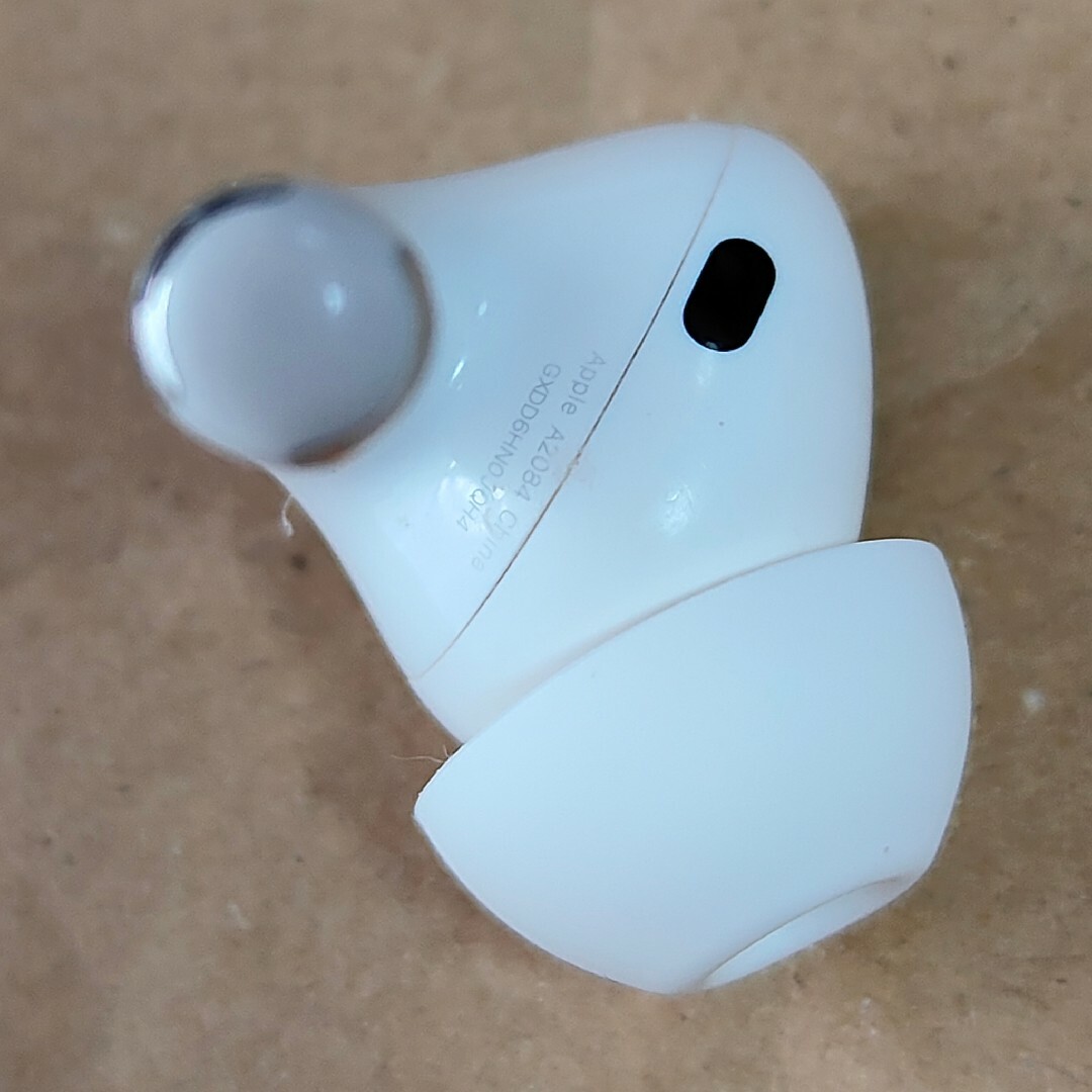 Apple(アップル)のApple AirPods Pro 片耳 L 片方 左耳 189 スマホ/家電/カメラのオーディオ機器(ヘッドフォン/イヤフォン)の商品写真