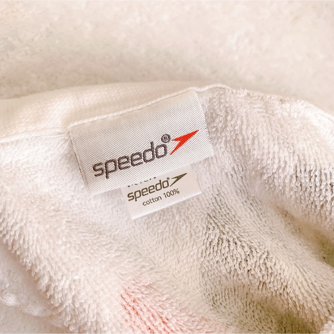 SPEEDO(スピード)の【未使用】Speedo スピード　ラップタオル　水泳タオル用品 スポーツ/アウトドアのスポーツ/アウトドア その他(マリン/スイミング)の商品写真