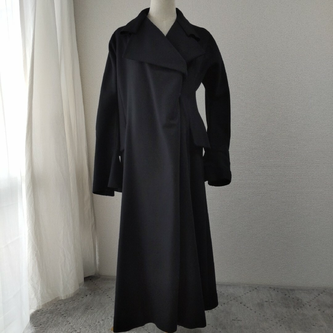 Yohji Yamamoto(ヨウジヤマモト)の2022AW/未使用★ヨウジヤマモト★SEIBUSOGO限定コート レディースのジャケット/アウター(ロングコート)の商品写真