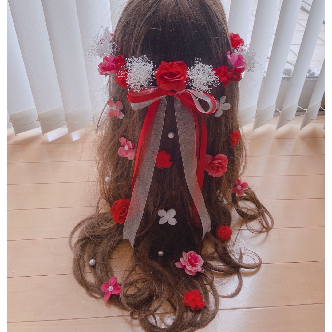 ラプンツェルハーフアップ髪飾り♡赤 ハンドメイドのウェディング(ヘッドドレス/ドレス)の商品写真