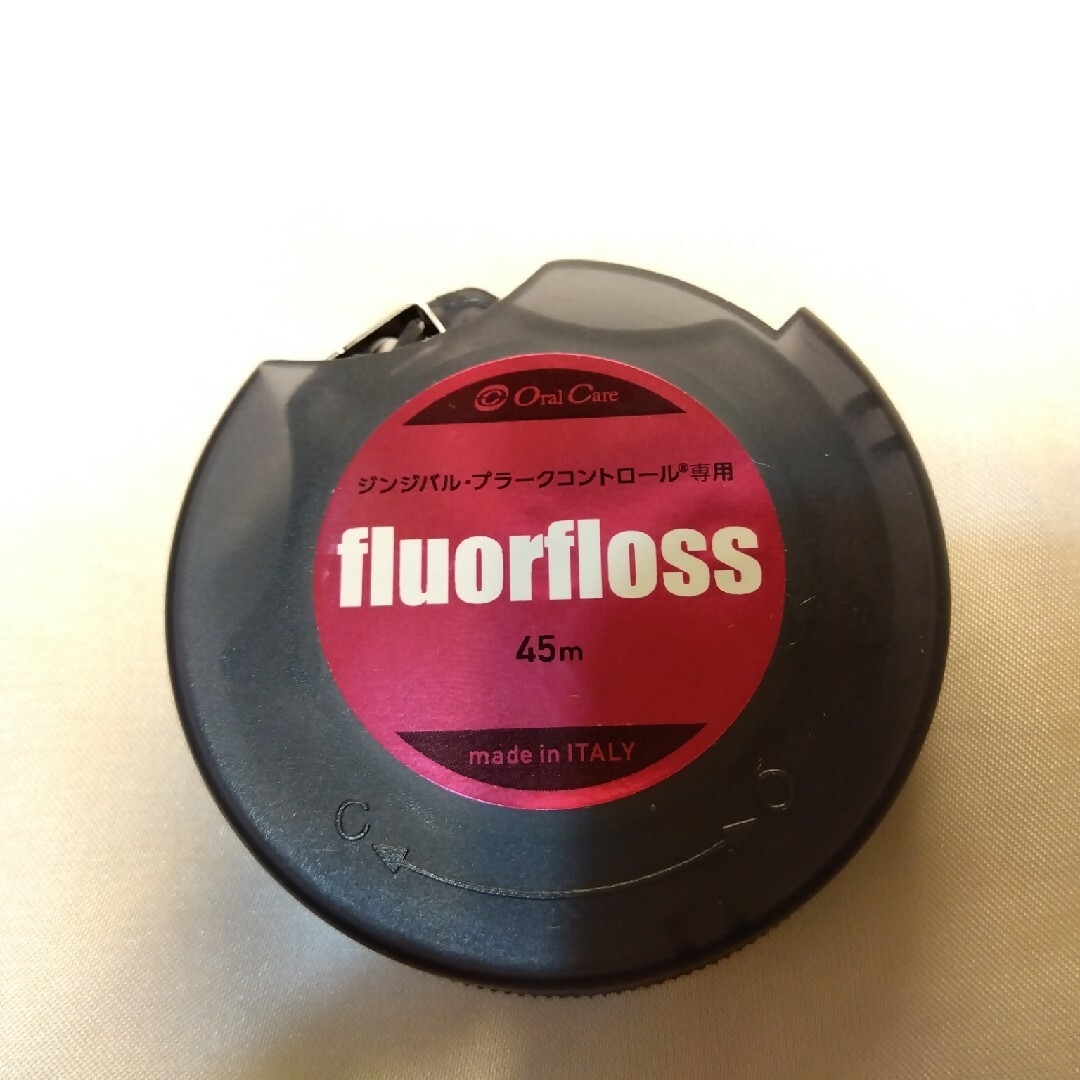 オーラルケア フロアフロス 45m fluorfloss コスメ/美容のオーラルケア(歯ブラシ/デンタルフロス)の商品写真