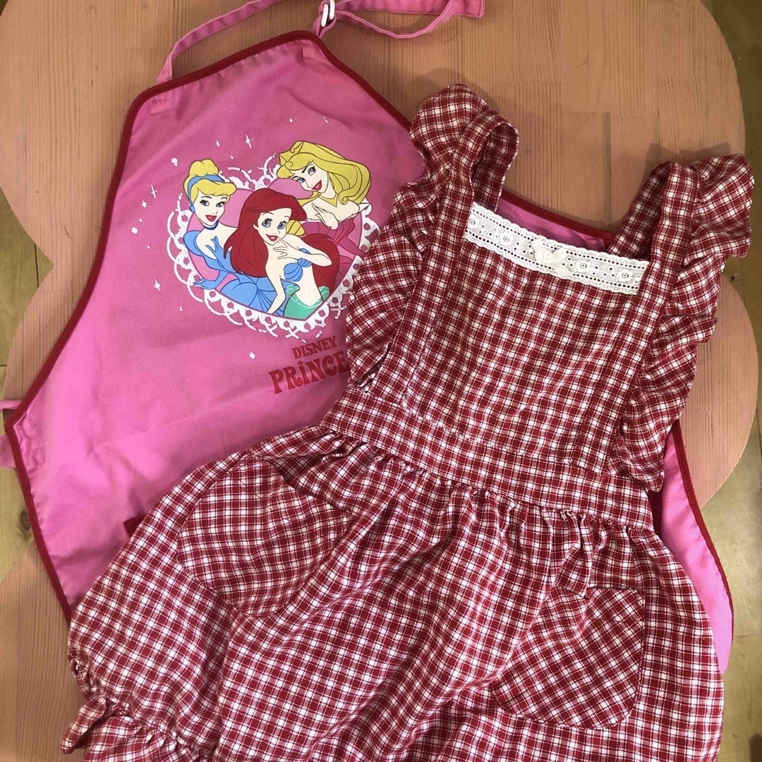 エプロン２枚セット　子供用 キッズ/ベビー/マタニティのキッズ服女の子用(90cm~)(その他)の商品写真