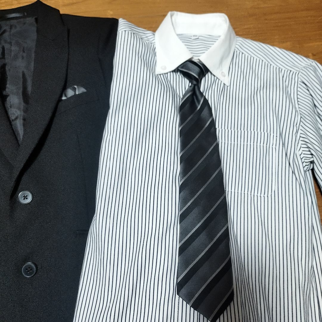 こども ビームス(コドモビームス)の超美品 150男子卒業式スーツ ワンダーファクトリー 卒服フォーマルセットアップ キッズ/ベビー/マタニティのキッズ服男の子用(90cm~)(ドレス/フォーマル)の商品写真