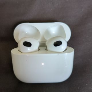 Apple - Apple純正AirPods Pro 第2世代 充電ケースのみ イヤホン本体