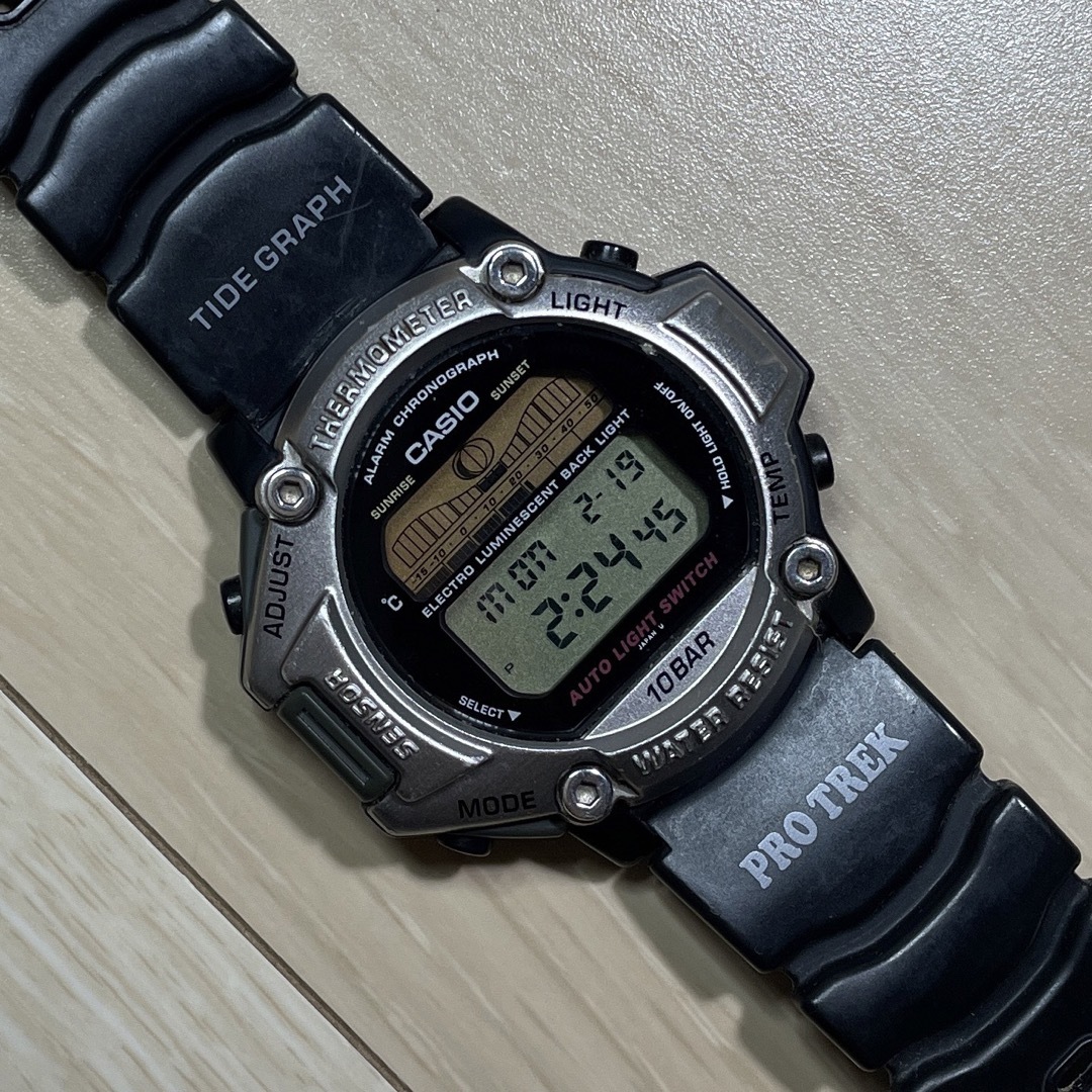 CASIO(カシオ)のCASIO PROTREK TIDE GRAPH 腕時計 メンズの時計(腕時計(デジタル))の商品写真