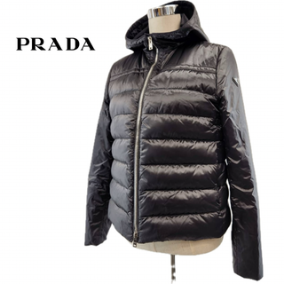 PRADA - 【PRADA プラダ】【トライアングルロゴプレート ナイロンフーデッドダウンジャケット 42 290832 国内正規品】