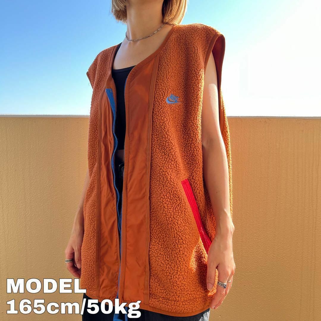 NIKE(ナイキ)のNIKE ナイキ ボアジャケット ベスト ナイロン 風車 2XL オレンジ 青 メンズのトップス(ベスト)の商品写真