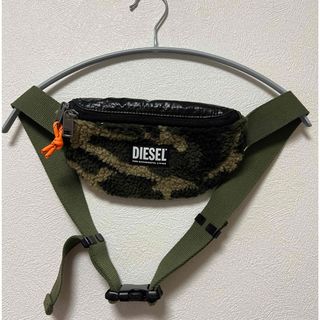 ディーゼル(DIESEL)のDIESEL ボア迷彩 ボディバッグ(ウエストポーチ)(ボディーバッグ)