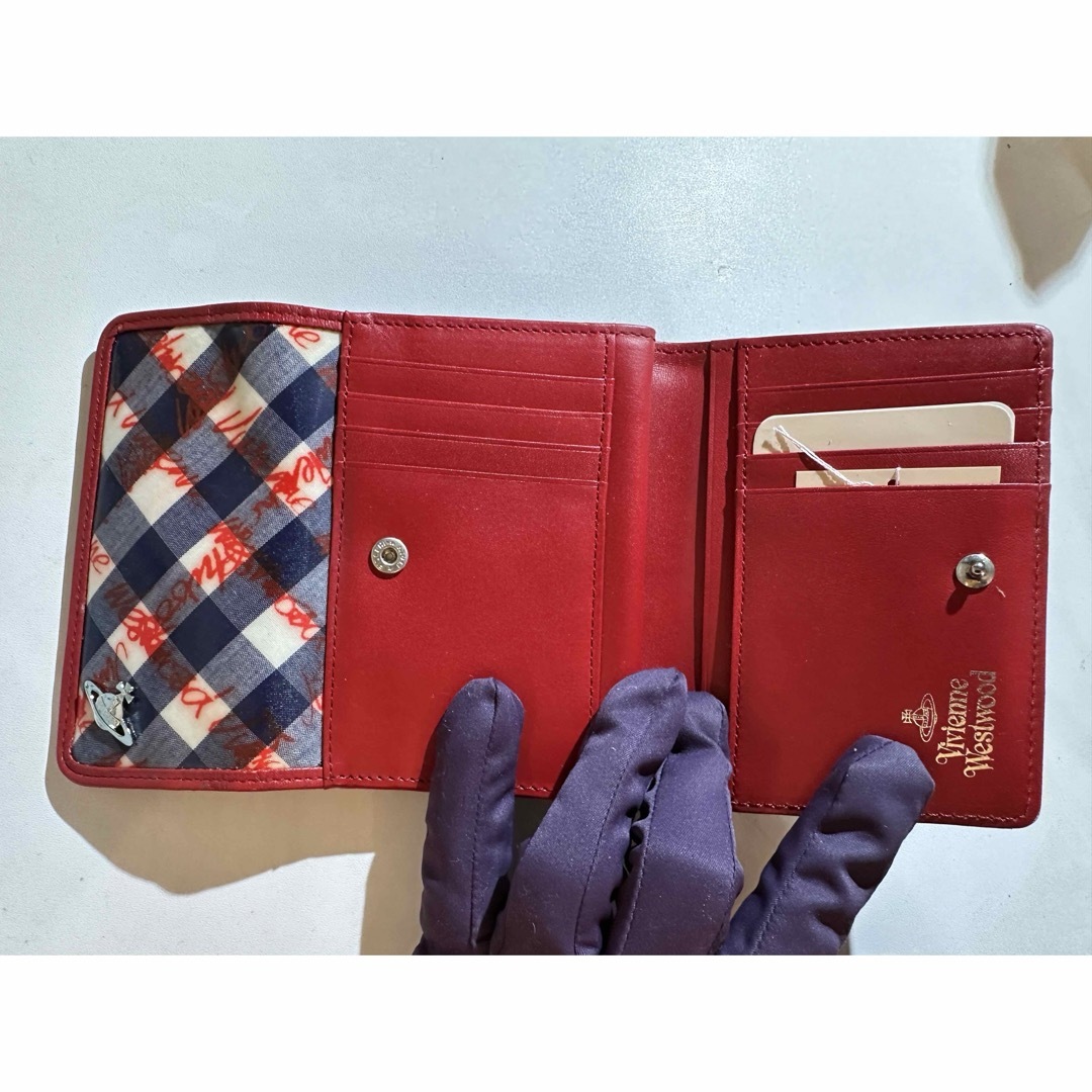 Vivienne Westwood(ヴィヴィアンウエストウッド)の新品ヴィヴィアンウエストウッド二つ折りチェック財布赤 レディースのファッション小物(財布)の商品写真