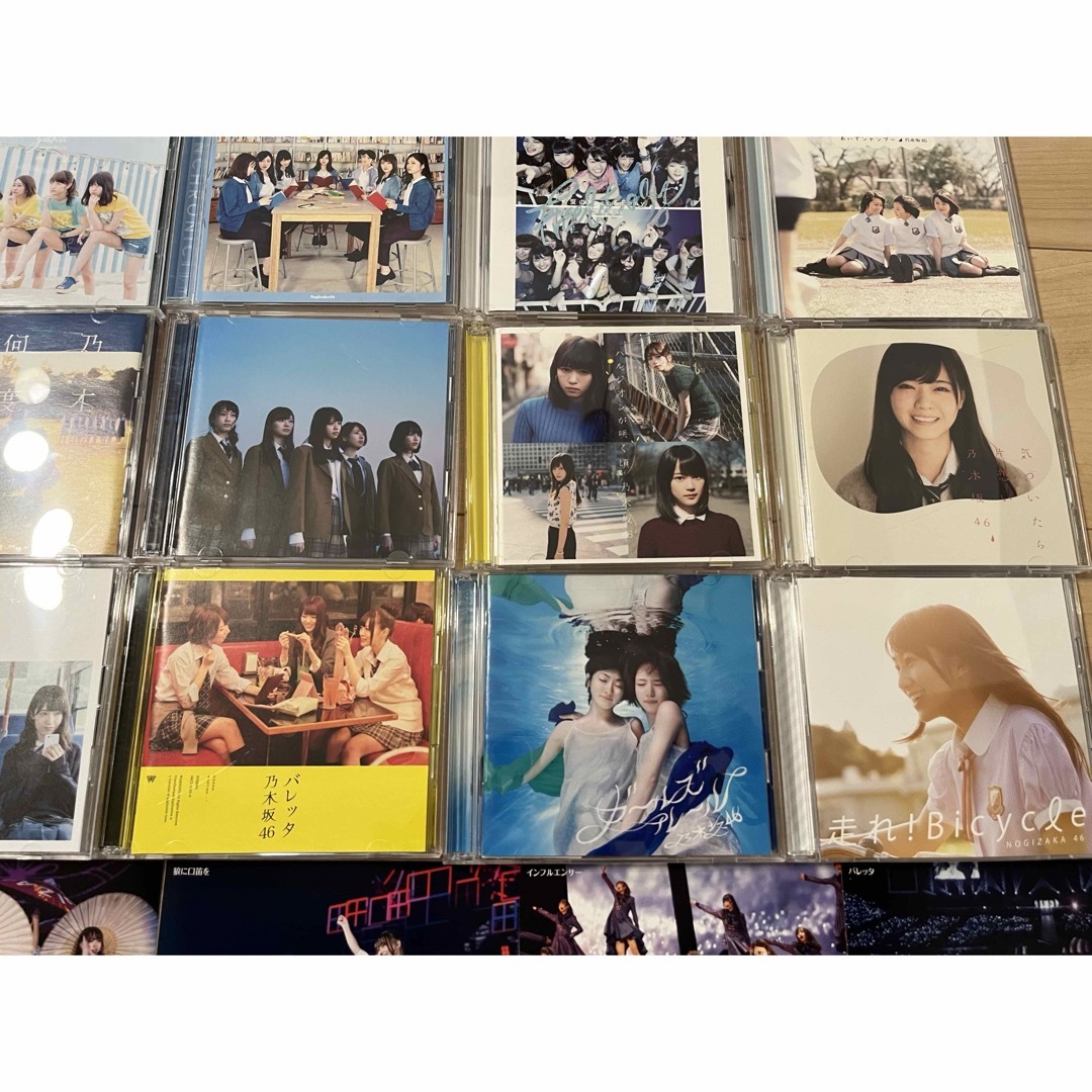 乃木坂46(ノギザカフォーティーシックス)の画像全て 美品 乃木坂 欅坂 CD DVD セット エンタメ/ホビーのDVD/ブルーレイ(ミュージック)の商品写真