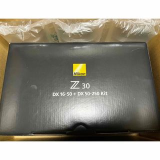 ニコン(Nikon)のニコン ミラーレスカメラ Z30 ダブルズームキット(1台)(ミラーレス一眼)