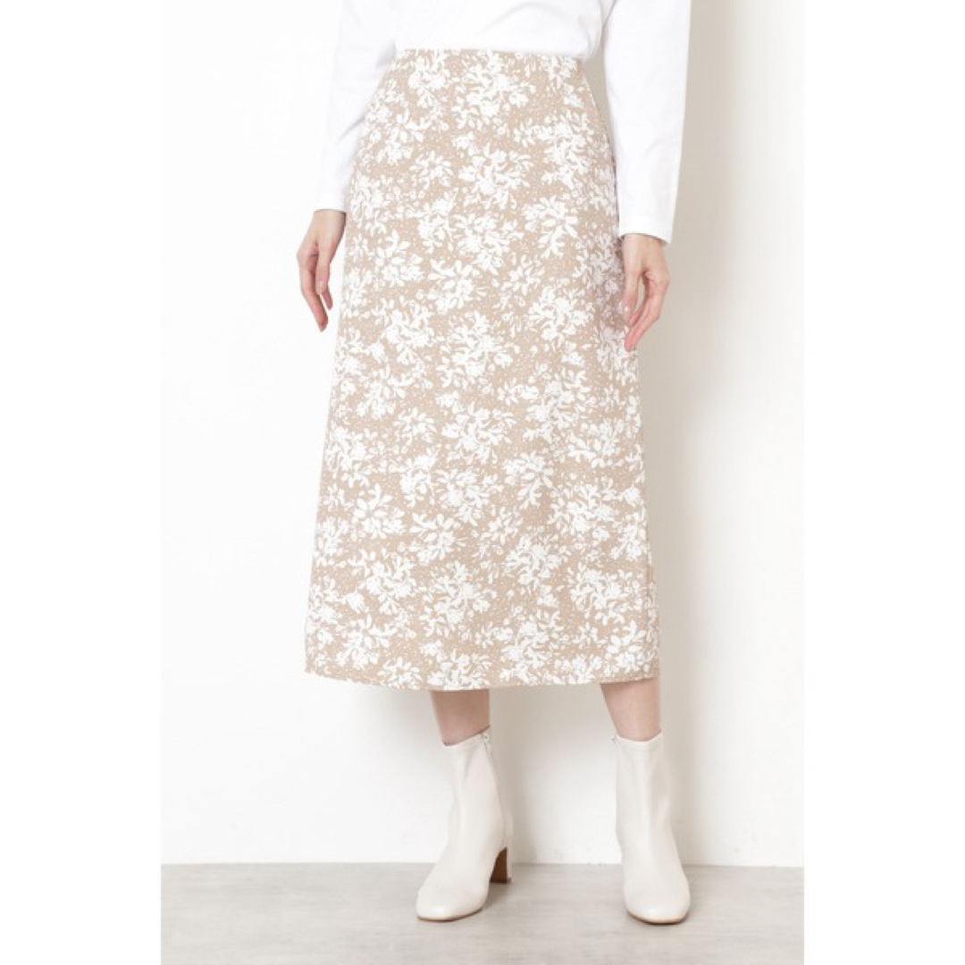 NATURAL BEAUTY BASIC(ナチュラルビューティーベーシック)の[未使用品] ナチュラルビューティーベーシック バイカラーフラワースカート 花柄 レディースのスカート(ロングスカート)の商品写真