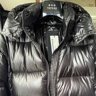 タトラス(TATRAS)の格安※ 正規品 タトラス ダウンジャケット ハンガー タグ付き定番 ブラック(ダウンジャケット)