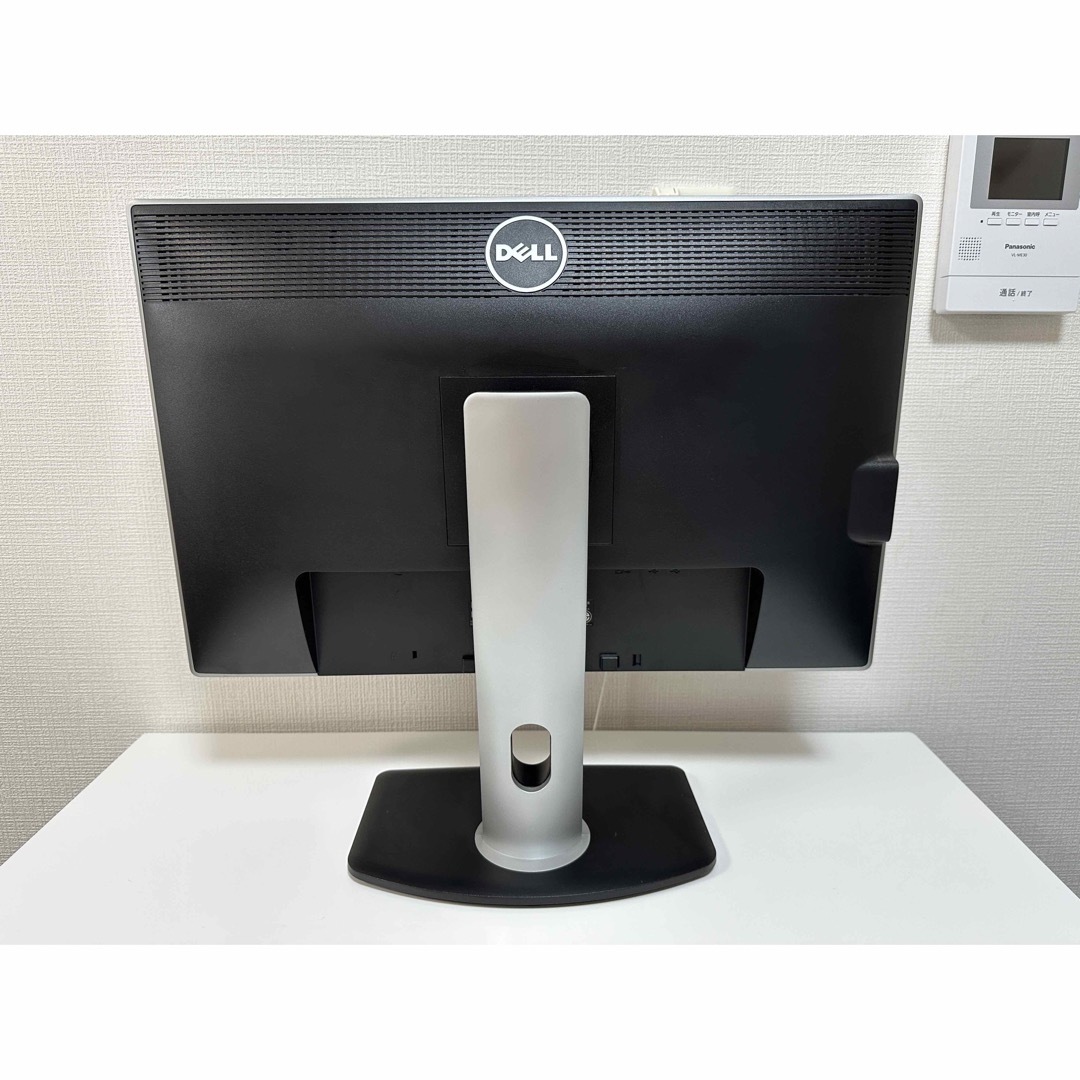 DELL(デル)のDELL ワイド液晶モニター 24インチ U2412Mb ② スマホ/家電/カメラのPC/タブレット(ディスプレイ)の商品写真