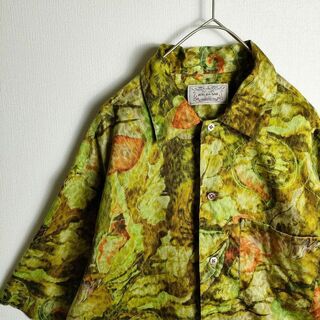 ライムグリーン 総柄シャツ 半袖 レオパード 個性的 日本製 レトロ古着(シャツ)