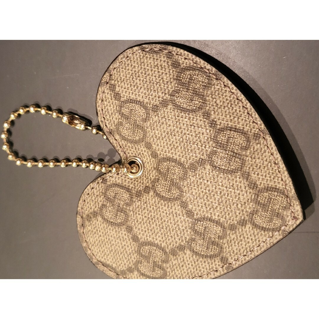 Gucci(グッチ)のグッチ　チャーム　ハート型 レディースのアクセサリー(チャーム)の商品写真