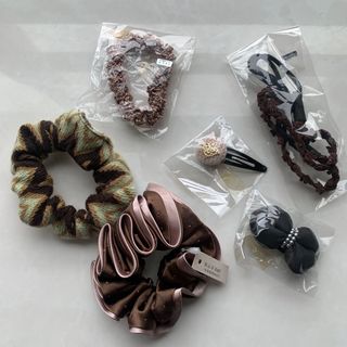 ヘアーアクセサリーまとめ売り！(ヘアアクセサリー)