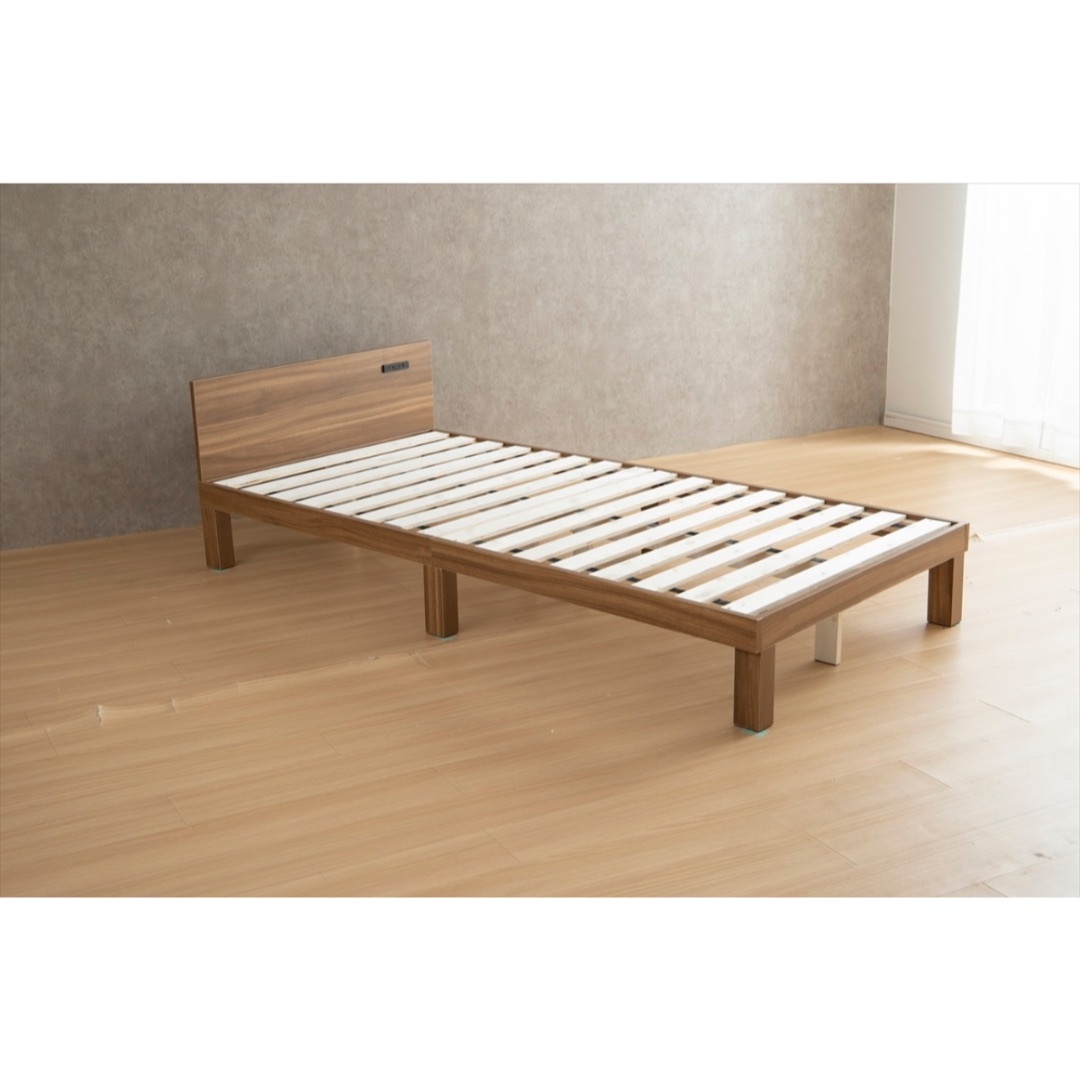 【新品未使用】コンセント付きすのこベッド 天然木 木製 シングル フレームのみシングルベッド