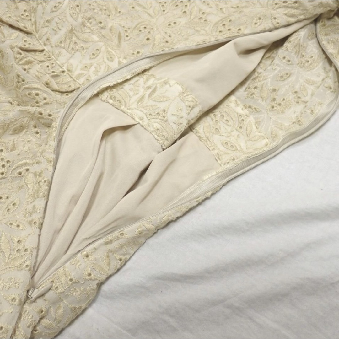 AKTE(アクテ)のAKTE アクテ エンブロイダリー　バックポイント　ハイネック　ドレス　刺繍　M レディースのフォーマル/ドレス(ロングドレス)の商品写真