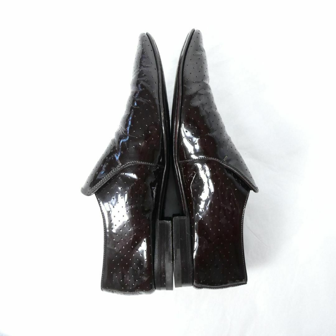 LOUIS VUITTON(ルイヴィトン)の美品 Louis Vuitton エナメル パンチング スクエアトゥ ローファー メンズの靴/シューズ(ドレス/ビジネス)の商品写真