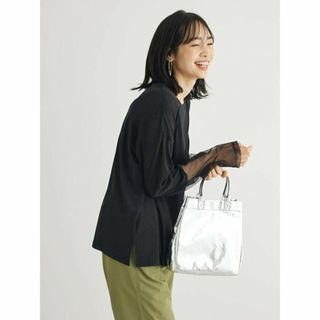 グリーンパークス(green parks)の【ブラック】袖チュールドッキングプルオーバー 24SS/シアー/長袖/サイドスリット/クルーネック(カットソー(長袖/七分))