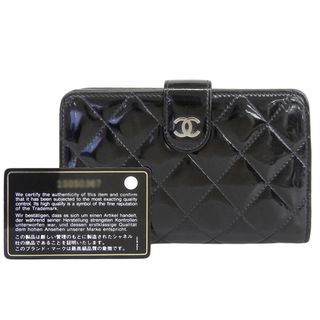 シャネル(CHANEL)の【本物保証】 保付 シャネル CHANEL ココマーク ロゴ ラウンドファスナー ホック付折り財布 エナメル 黒 シール付 15番台 A48667 希少 レア(財布)