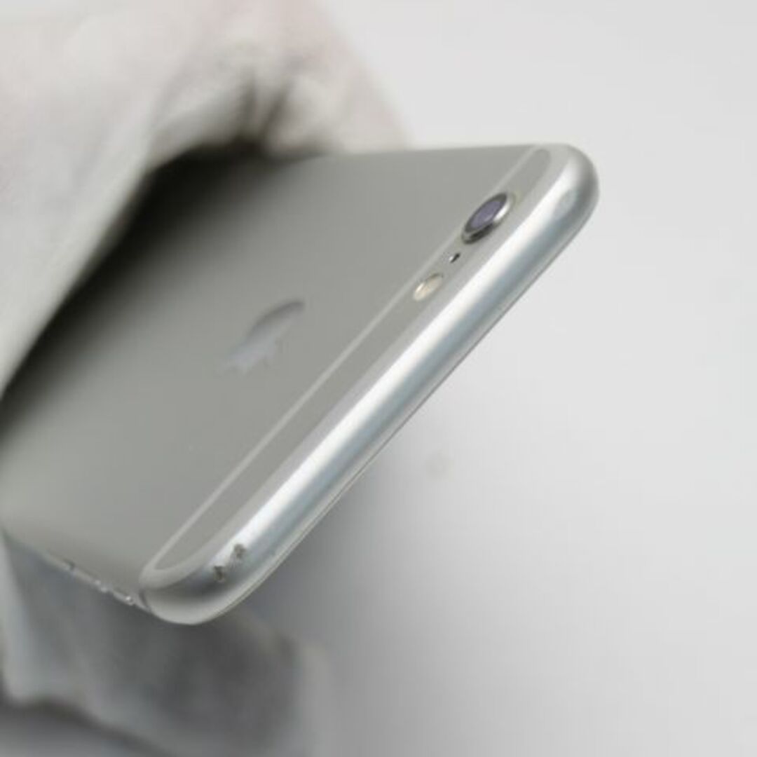 iPhone(アイフォーン)のau iPhone6 16GB シルバー 白ロム M444 スマホ/家電/カメラのスマートフォン/携帯電話(スマートフォン本体)の商品写真