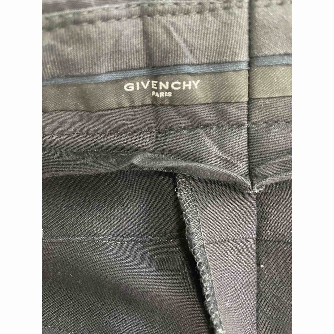 GIVENCHY(ジバンシィ)のGIVENCHY ブラックショートパンツ  Y11 メンズのパンツ(ショートパンツ)の商品写真