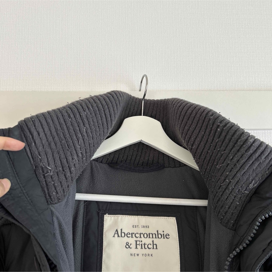 Abercrombie&Fitch(アバクロンビーアンドフィッチ)のアバクロ　ダウン　S メンズのジャケット/アウター(ダウンジャケット)の商品写真