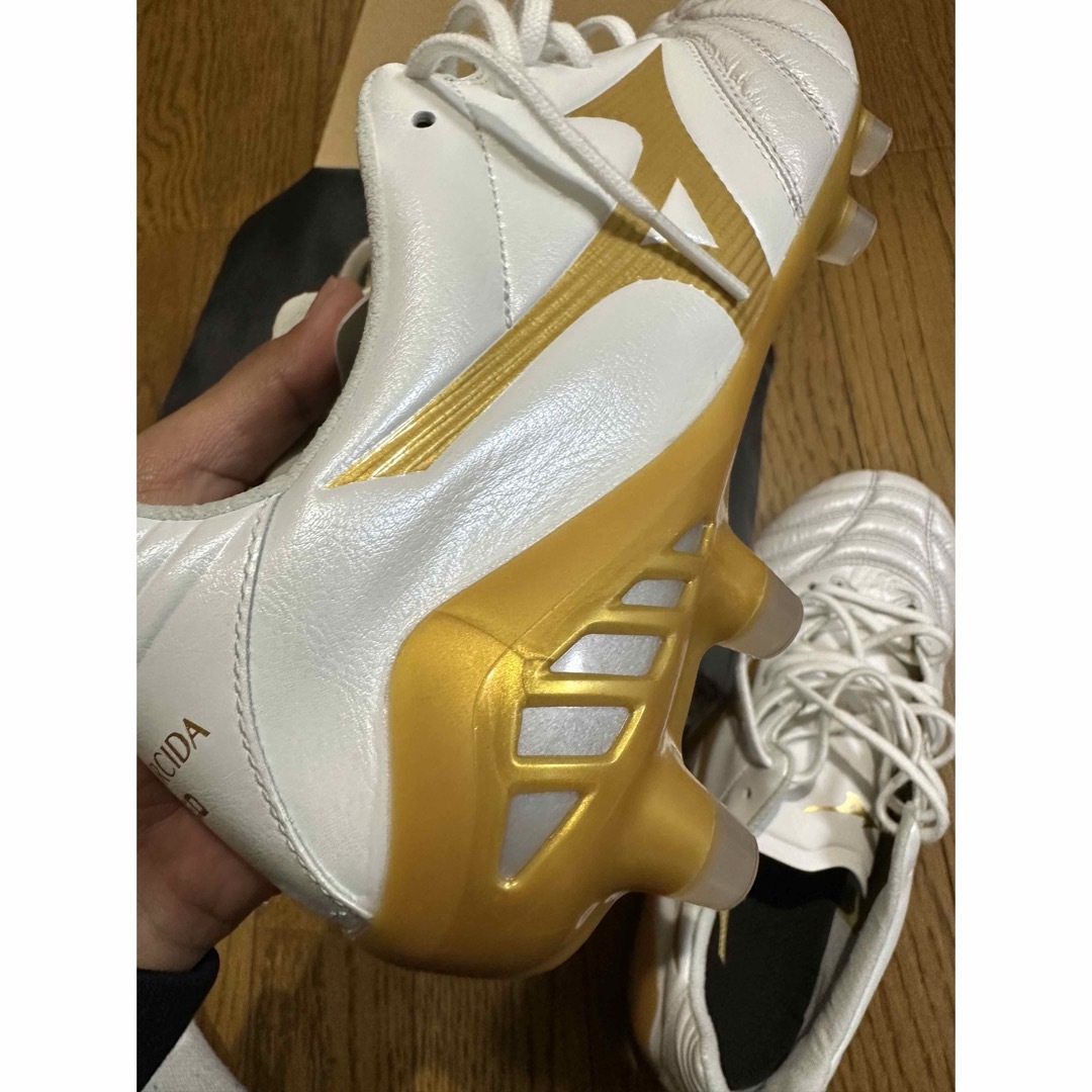 MIZUNO - ミズノ モナルシーダ NEO 2 ELITE(ホワイト×ゴールド MIZUNO - ミズノ モナルシーダ NEO 2 ELITE(ホワイト×ゴールド