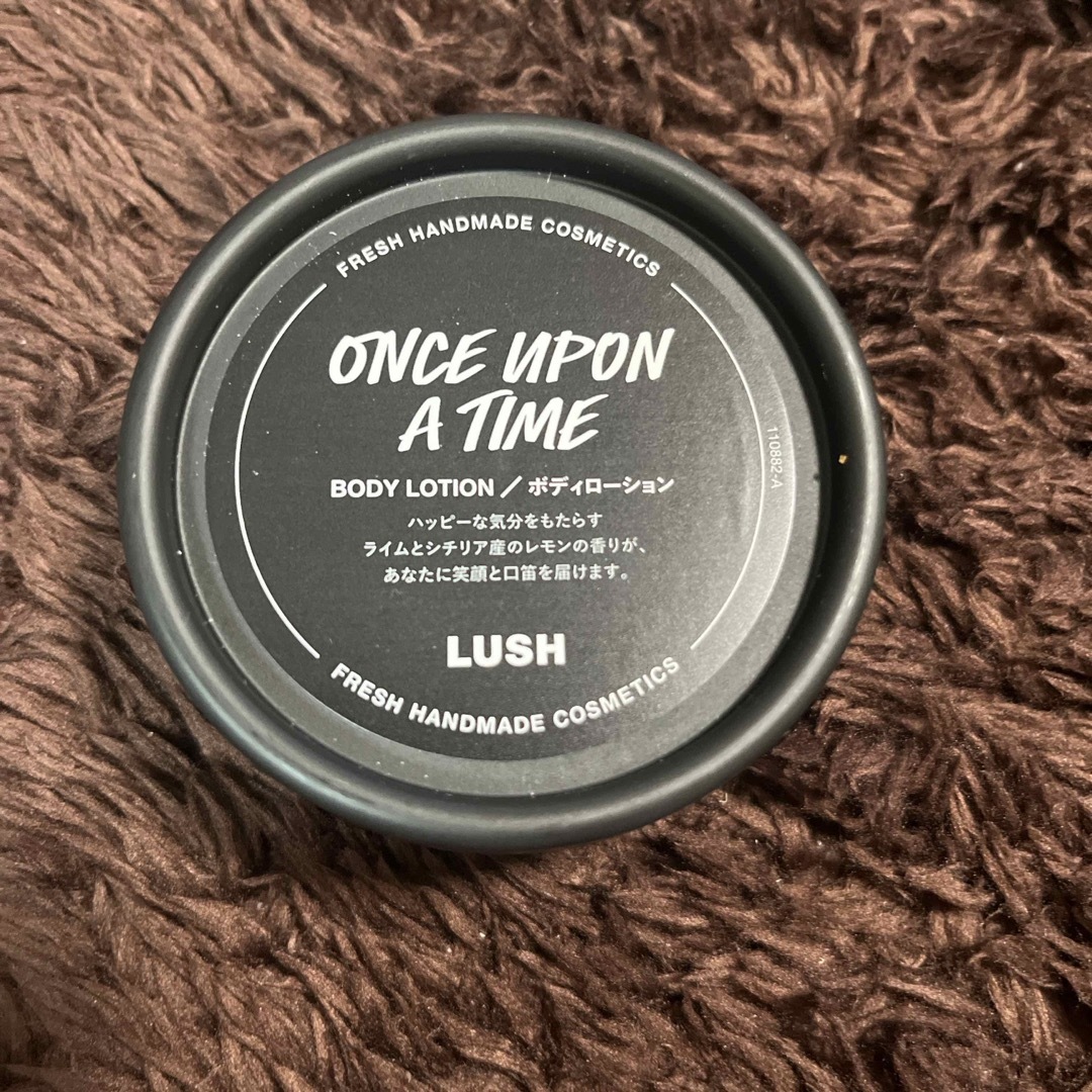 LUSH(ラッシュ)のLUSH ワンス アポン ア タイム 50ｇ コスメ/美容のボディケア(ボディローション/ミルク)の商品写真