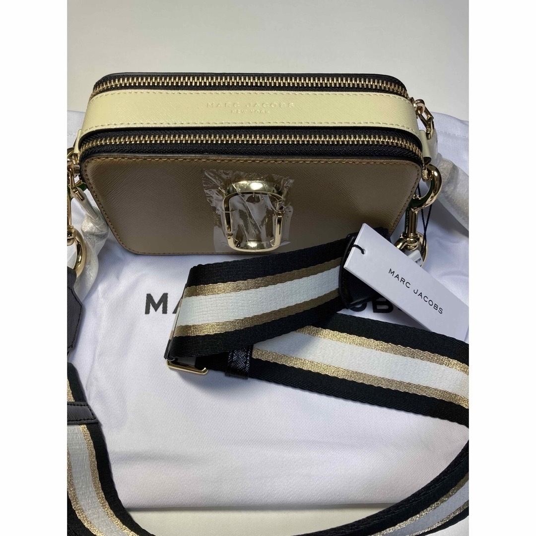 MARC JACOBS(マークジェイコブス)の新品　【MARC JACOBS】スナップショット ショルダーバッグ レディースのバッグ(ショルダーバッグ)の商品写真