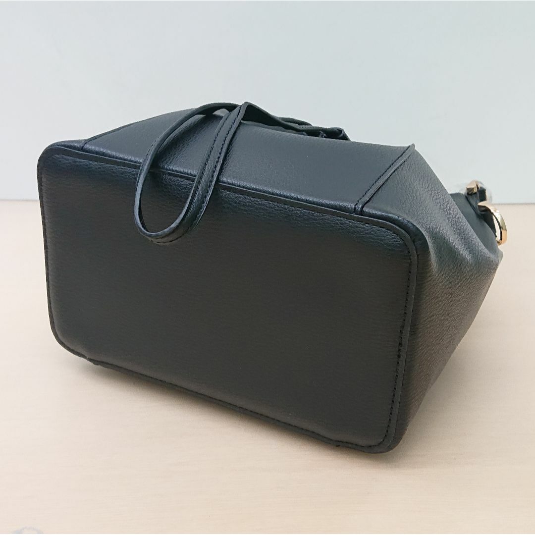 MIAN(ミアン)の新品 ミアン 2221-217-1 LOTUS巾着2wayショルダーバッグBLK レディースのバッグ(ショルダーバッグ)の商品写真