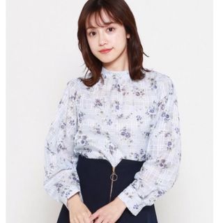 ミッシュマッシュ(MISCH MASCH)の新品　ミッシュマッシュ　シャツ　ブラウス　フラワー 花柄(シャツ/ブラウス(長袖/七分))