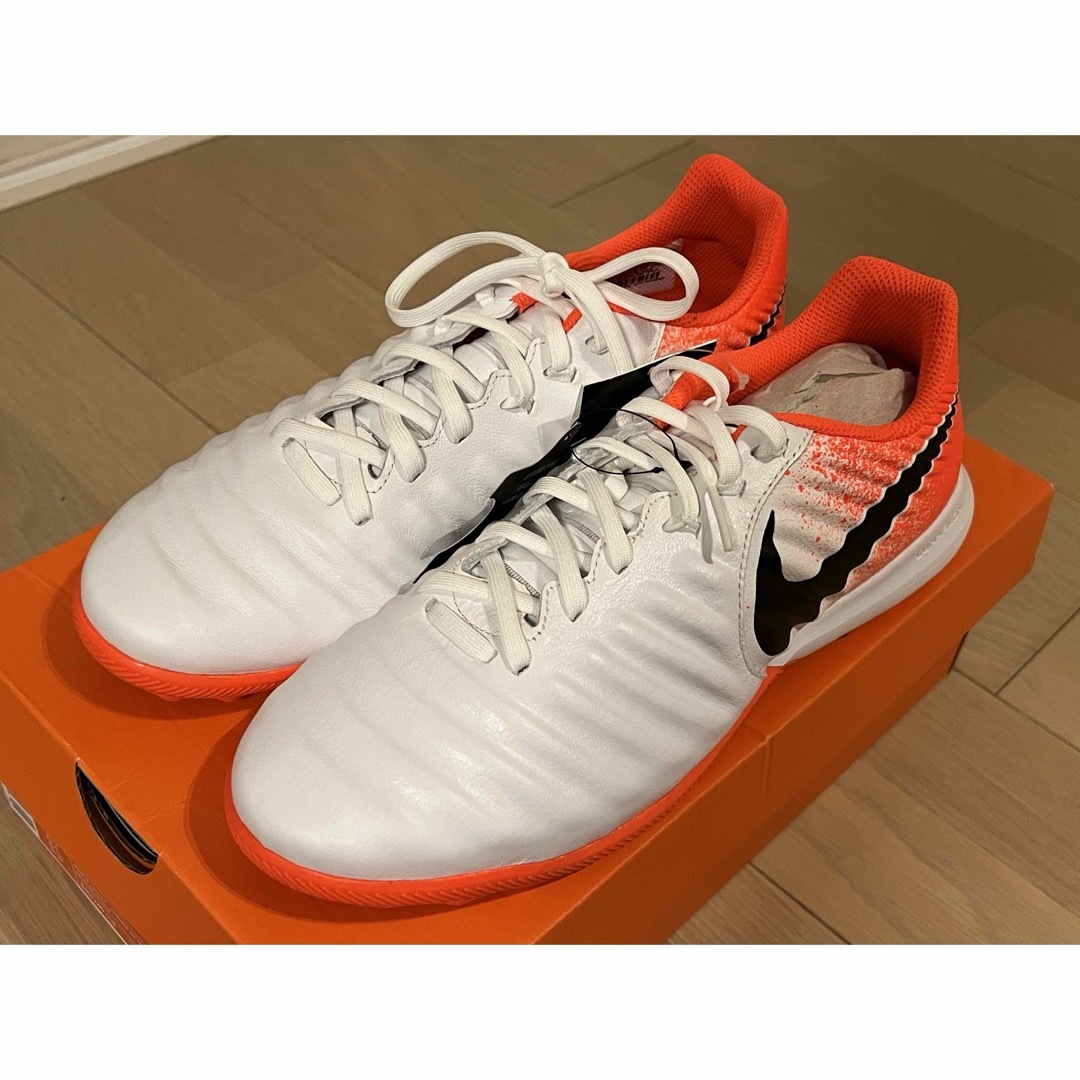 NIKE(ナイキ)の【限定値下げ】新品 NIKE LUNAR LEGEND 7 TF 26.5cm スポーツ/アウトドアのサッカー/フットサル(シューズ)の商品写真