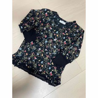 カネコイサオ(KANEKO ISAO)の☆美品　カネコイサオ　花柄、レース、リボン　Tシャツ　黒(Tシャツ(長袖/七分))