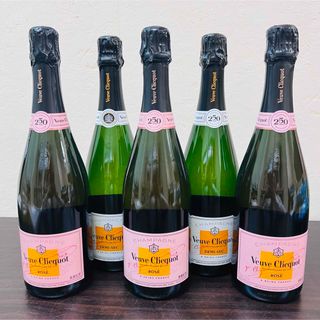 モエエシャンドン(MOËT & CHANDON)の未開栓 ヴーヴグリコ 5本 セット　シャンパン(シャンパン/スパークリングワイン)