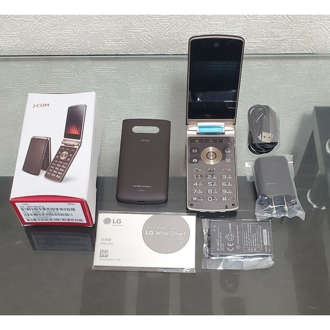 SIMフリー LG スマートフォン Wine Smart LGS01 スマホ/家電/カメラのスマートフォン/携帯電話(スマートフォン本体)の商品写真