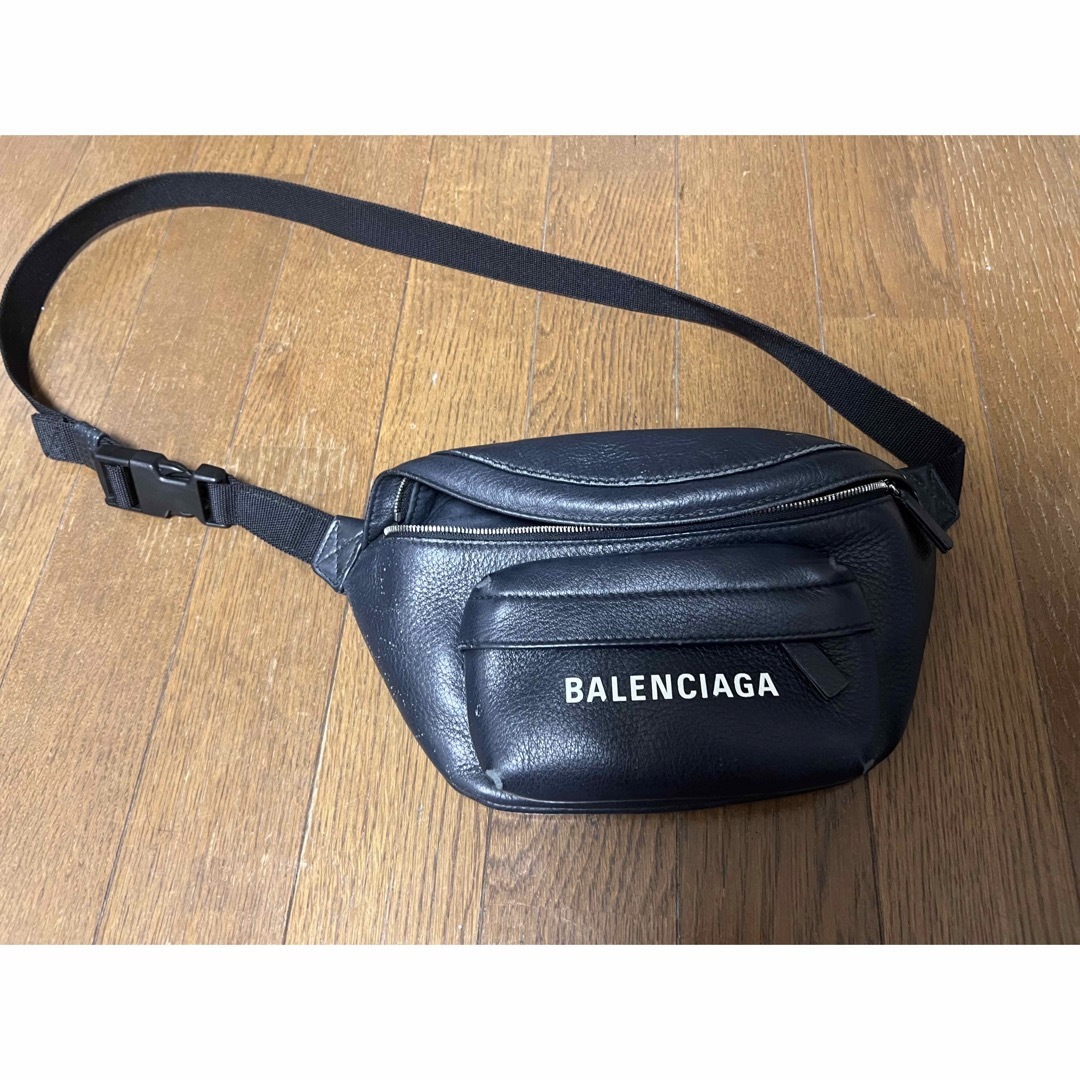 BALENCIAGA BAG(バレンシアガバッグ)の【BALENCIAGA】バック メンズのバッグ(ボディーバッグ)の商品写真