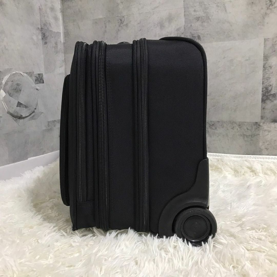 Samsonite(サムソナイト)の美品 Samsonite キャリーケース モバイルオフィス 機内持ち込み可 2輪 メンズのバッグ(トラベルバッグ/スーツケース)の商品写真