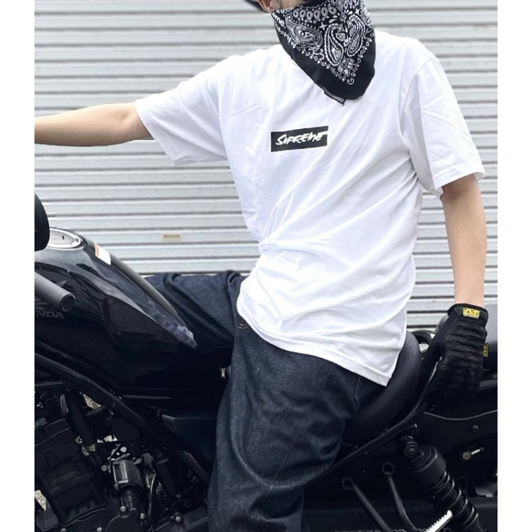Supreme(シュプリーム)のシュプリーム　フューチュラ　ボックスロゴ　白　L メンズのトップス(Tシャツ/カットソー(半袖/袖なし))の商品写真
