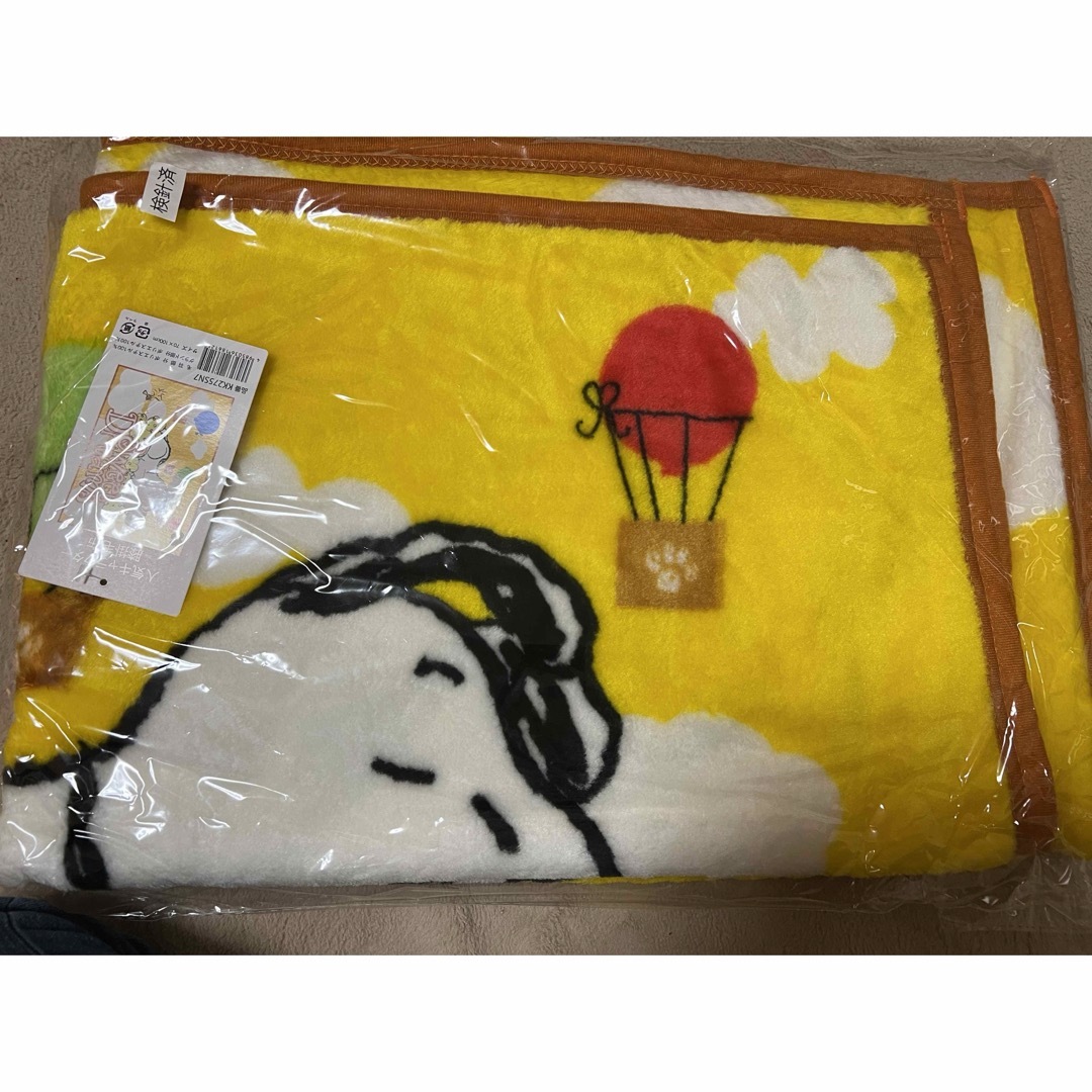 SNOOPY(スヌーピー)のスヌーピー　膝掛け　毛布 キッズ/ベビー/マタニティの寝具/家具(毛布)の商品写真