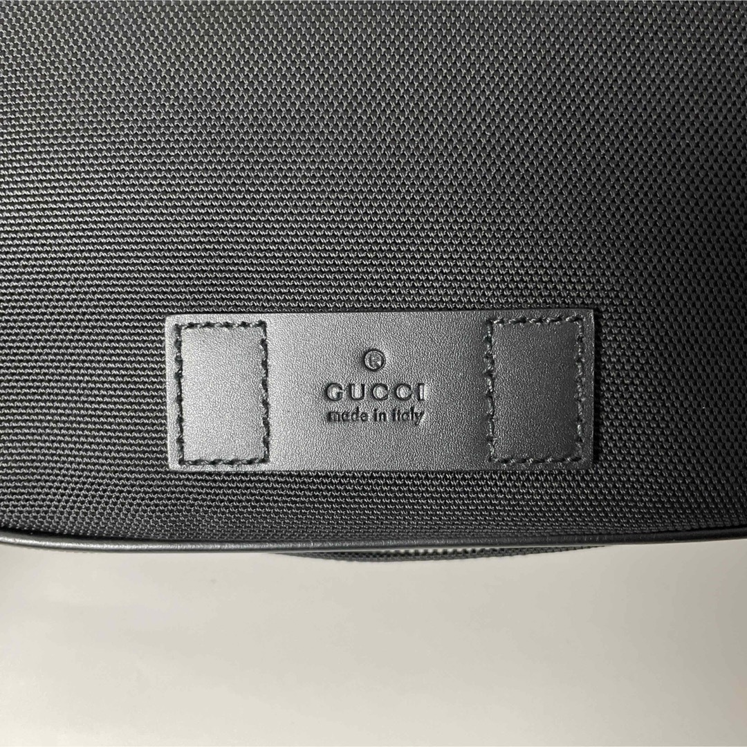 Gucci(グッチ)のGucci 極美品 黒 ボディバッグ テクノキャンバス ユニセックス グッチ レディースのバッグ(ボディバッグ/ウエストポーチ)の商品写真