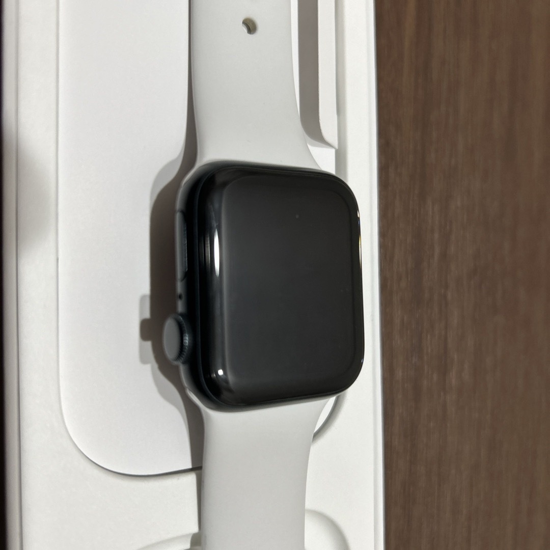 Apple Watch(アップルウォッチ)のApple Watch SE（第2世代）GPS/40mm  おまけ付き メンズの時計(腕時計(デジタル))の商品写真