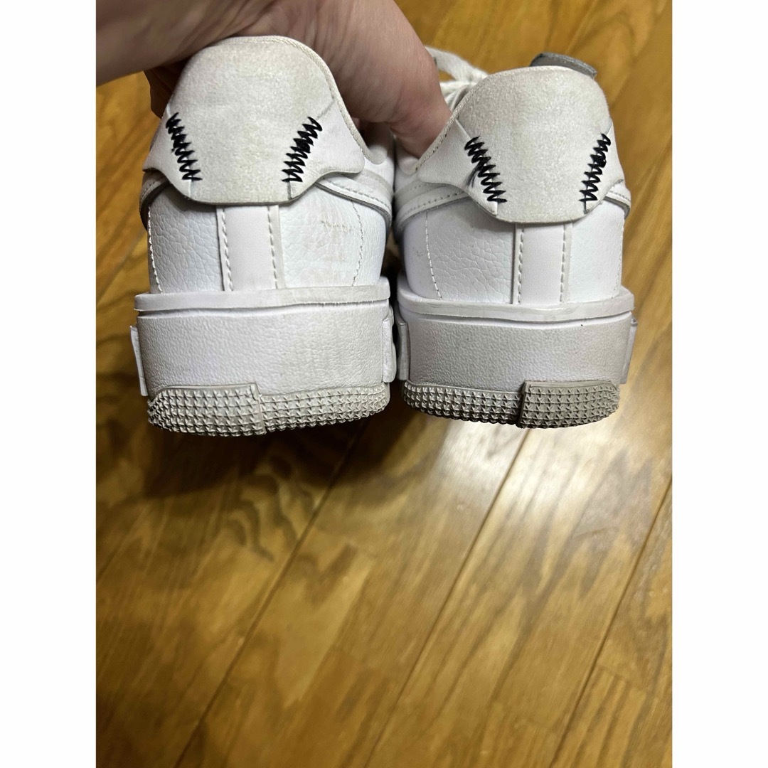 NIKE(ナイキ)のNIKE W AIR FORCE 1 FONTANKA WHITE エアフォース レディースの靴/シューズ(スニーカー)の商品写真