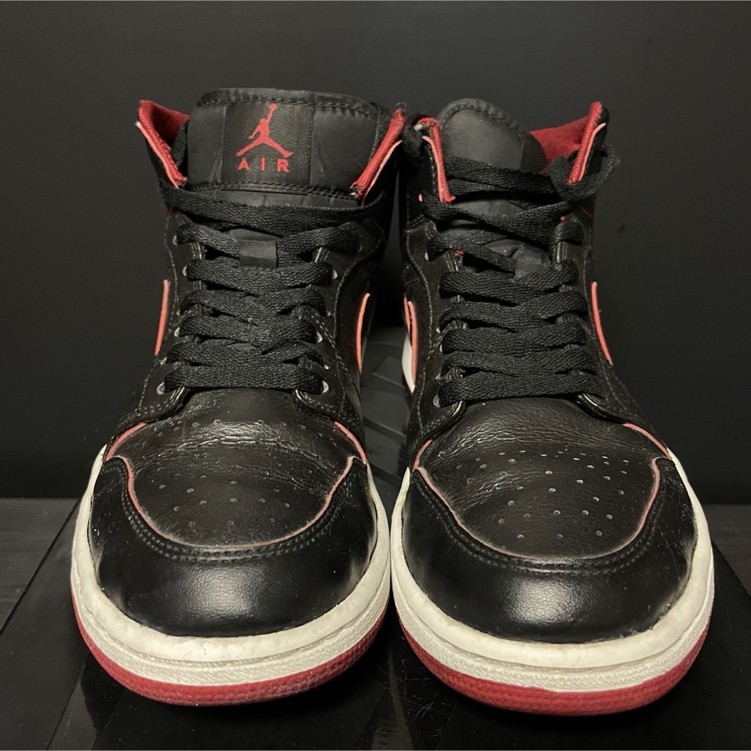 NIKE(ナイキ)のNIKE AIR JORDAN 1 MID メンズの靴/シューズ(スニーカー)の商品写真