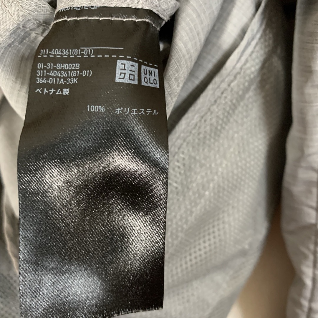 UNIQLO(ユニクロ)のユニクロ UNIQLO ジャンパー 上着 アウター Mサイズ 灰色 グレー メンズのジャケット/アウター(ブルゾン)の商品写真