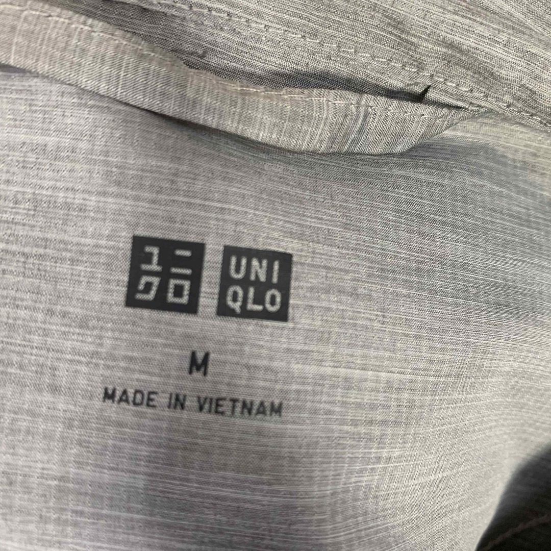 UNIQLO(ユニクロ)のユニクロ UNIQLO ジャンパー 上着 アウター Mサイズ 灰色 グレー メンズのジャケット/アウター(ブルゾン)の商品写真