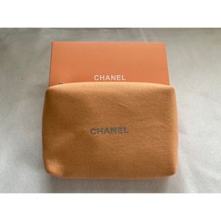 シャネル(CHANEL)の【CHANEL】ノベルティ コフレ限定ポーチ　オレンジ【新品未使用】(ポーチ)