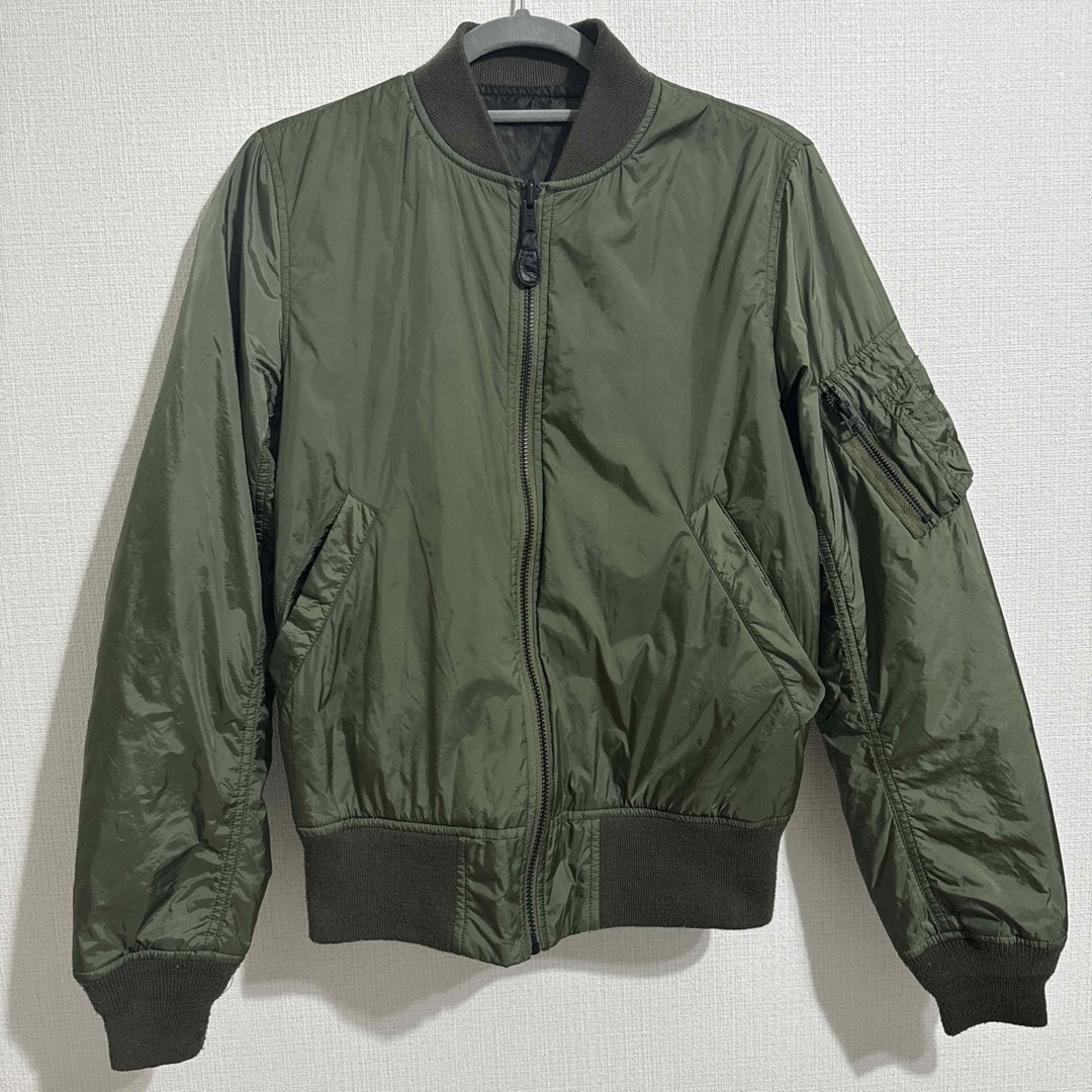 ALPHA INDUSTRIES(アルファインダストリーズ)のアルファインダストリーズ  リバーシブル メンズ アウター Ｍサイズ メンズのジャケット/アウター(ブルゾン)の商品写真